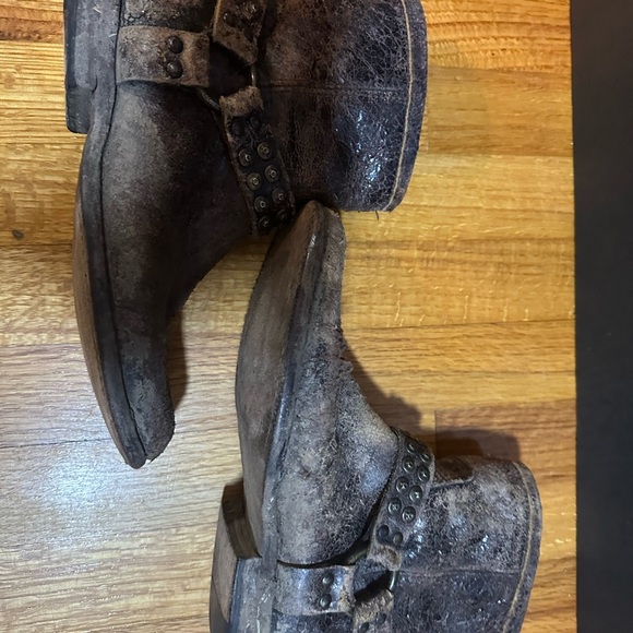 FRYE PHILLIP STUDDED HARNESS DISTRESSED BOOTS ANKLE LEATHER BIKER SIZE 8 1\2 B - Picture 9 of 14